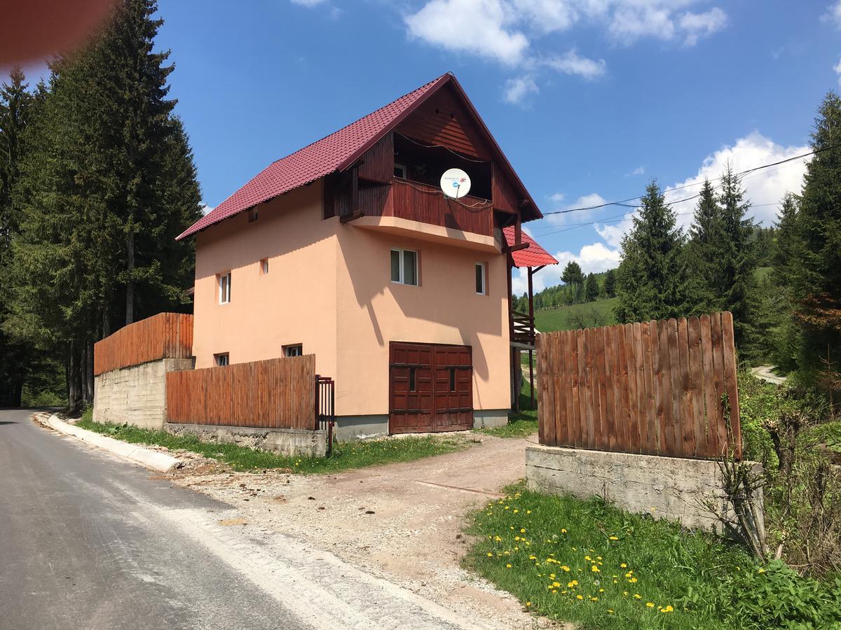 Casa Alex Arieseni Exterior photo